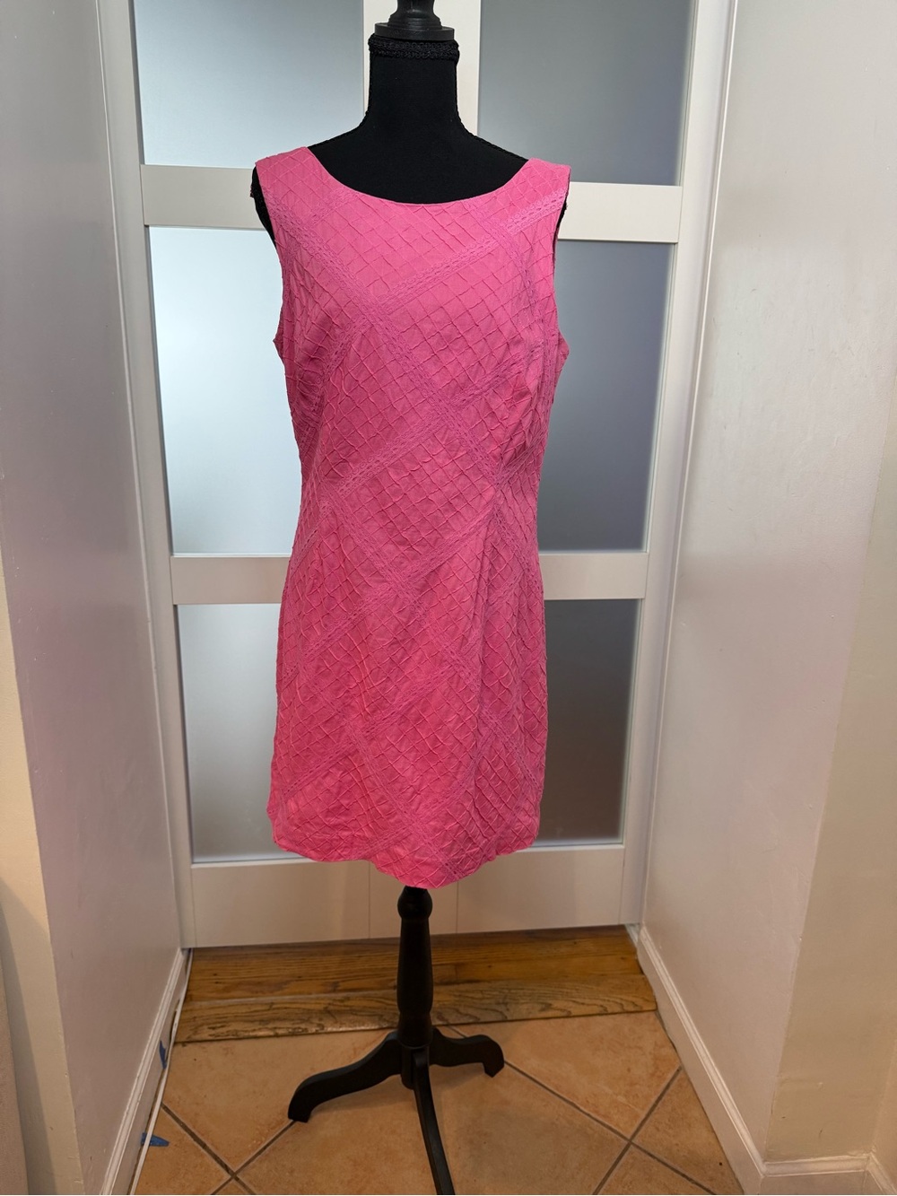 Lilly Pulitzer Hot Pink Textured Sleeveless Shift Dress, size 10.